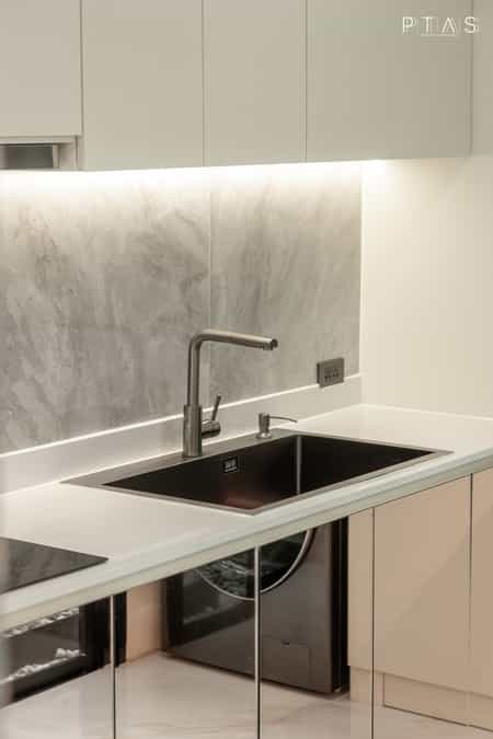 V+N House — photo 38